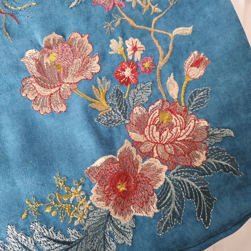 Handmade Blue Intricate Floral Bird Square Pillowcase - Picture 3 of 7
